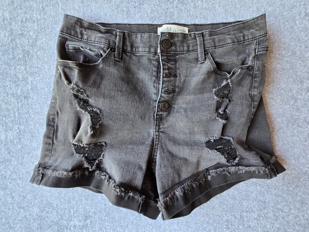 Mudd High-Rise Midi Cut Off Denim Shorts Stretch Distressed Charcoal Wash Sz 11